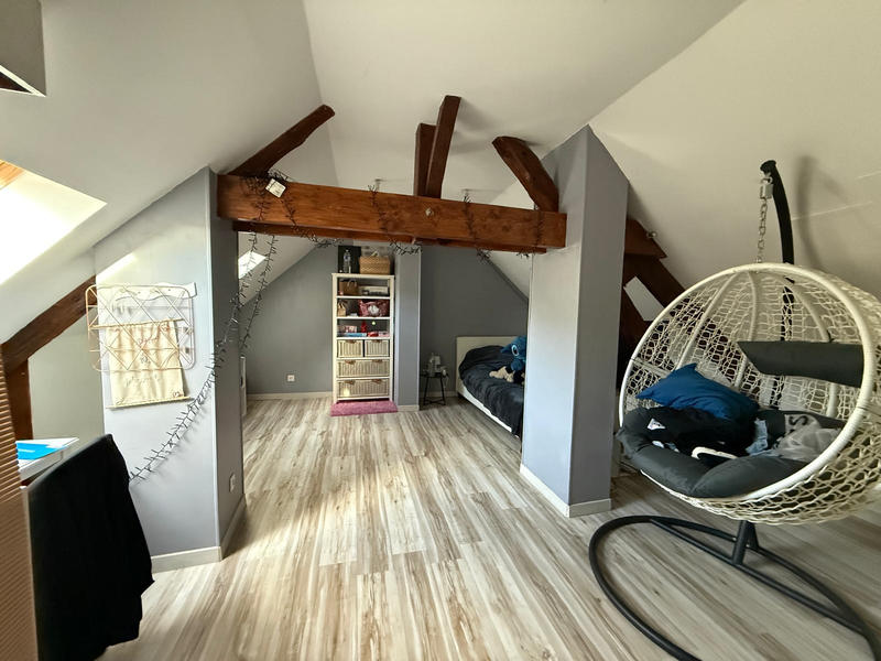 Maison - 105 m² - 4 pièces