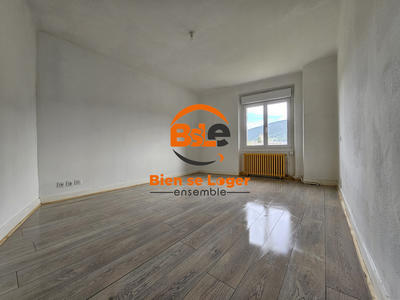 Appartement - 88 m² - 5 pièces