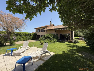 Maison traditionnelle - 125 m² - 5 pièces