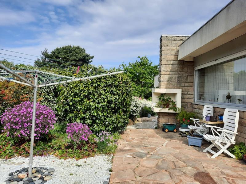 Maison - 196 m² - 8 pièces