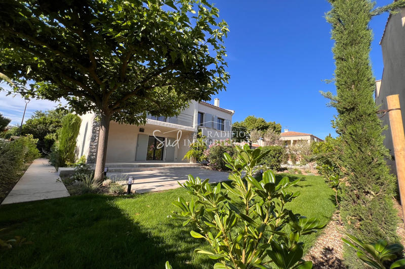 Maison - 190 m² - 9 pièces