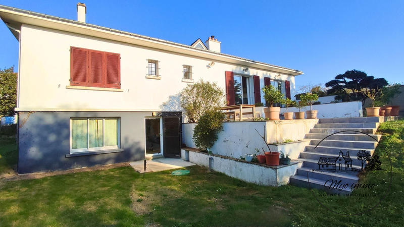 Maison - 141 m² - 7 pièces