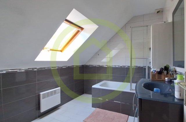 Maison - 75 m² - 4 pièces