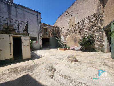 Maison - 385 m² - 11 pièces