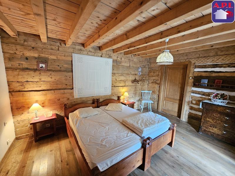 Châlet - 280 m² - 11 pièces