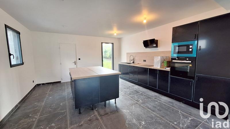 Maison - 180 m² - 8 pièces