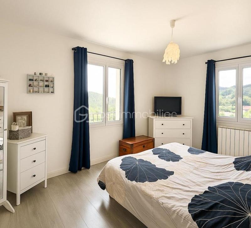 Villa - 145 m² - 6 pièces