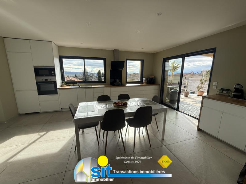 Appartement - 89 m² - 4 pièces