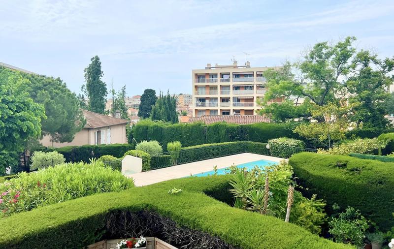 Appartement - 86 m² - 4 pièces