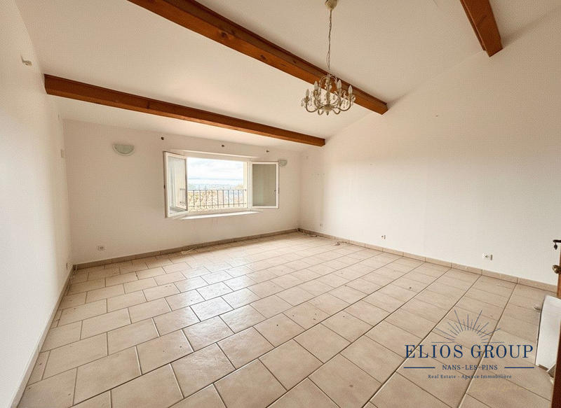 Maison - 158 m² - 4 pièces