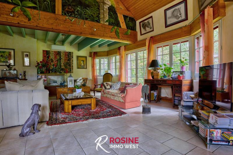 Maison ancienne - 253 m² - 9 pièces