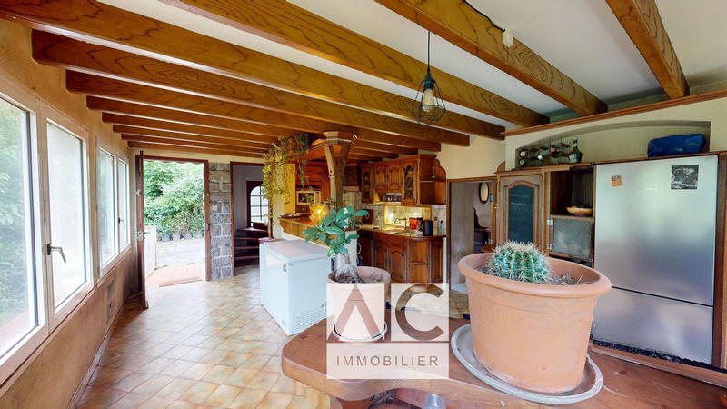 Maison - 151 m² - 6 pièces