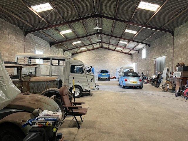 Maison - 213 m² - 8 pièces