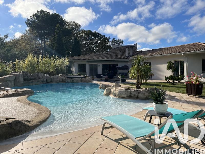 Maison - 190 m² - 5 pièces