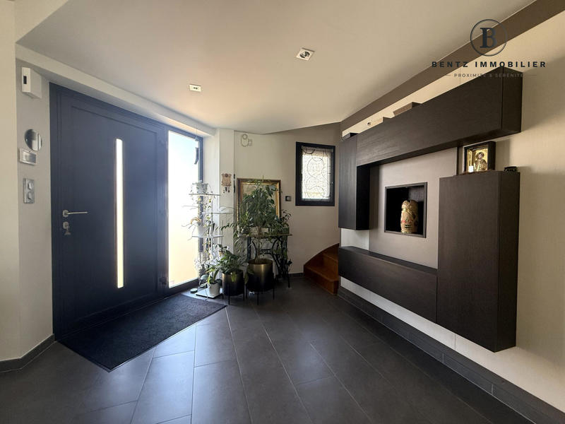 Maison - 166 m² - 6 pièces