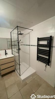 Chambre - 9 m² - 1 pièce