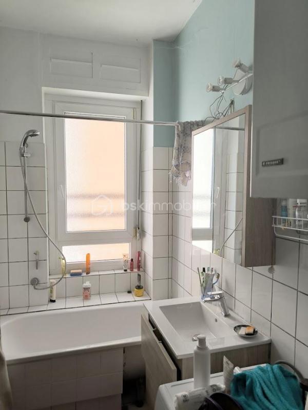 Appartement - 93 m² - 5 pièces