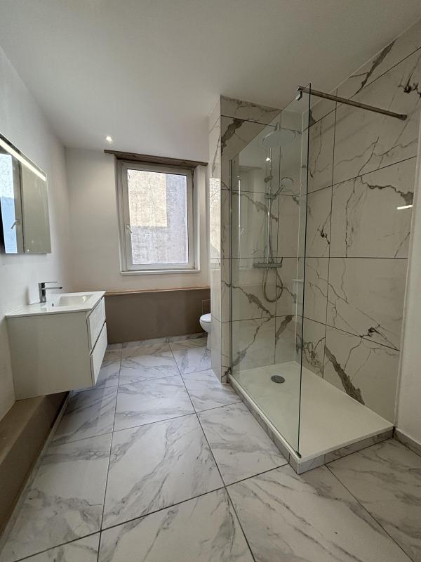 Appartement - 60 m² - 2 pièces