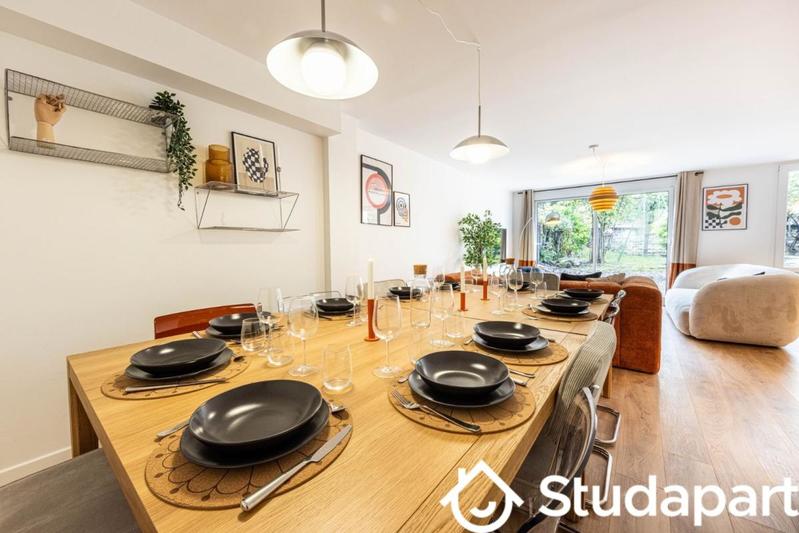 Chambre - 14 m² - 1 pièce