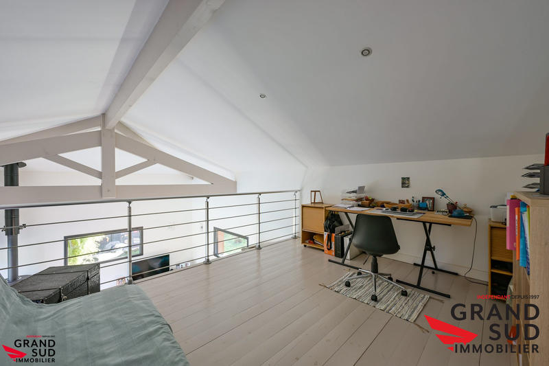 Maison contemporaine - 189 m² - 7 pièces