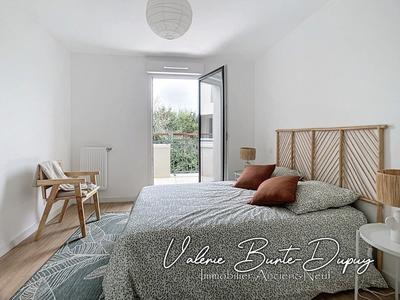 Appartement - 80 m² - 4 pièces