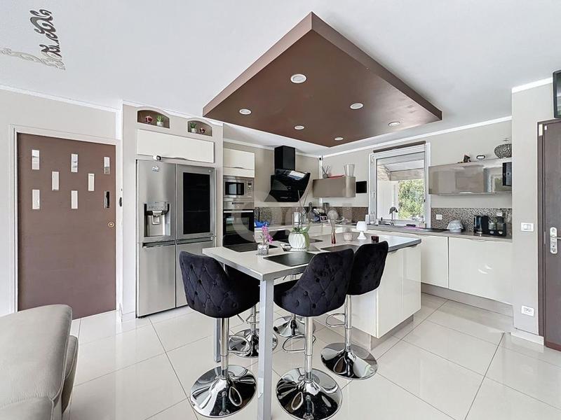 Maison - 120 m² - 4 pièces