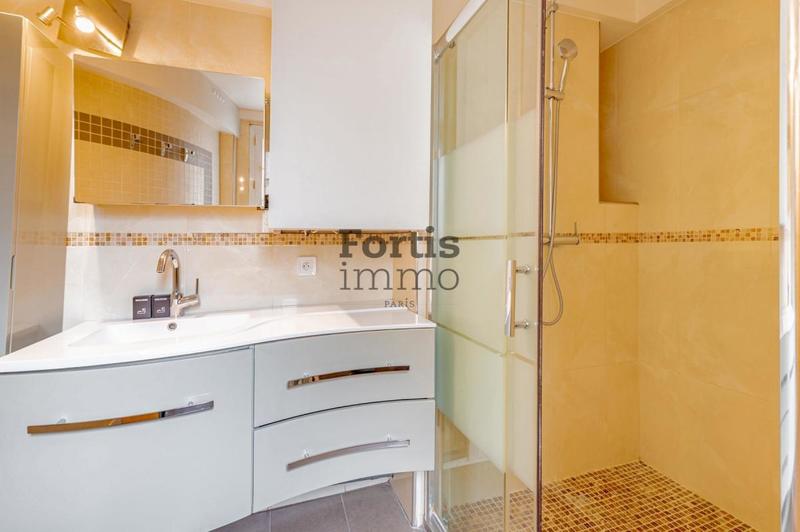 Appartement - 93 m² - 4 pièces