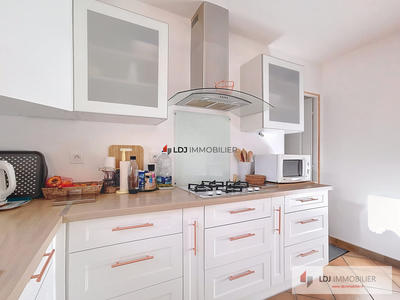 Maison - 95 m² - 4 pièces