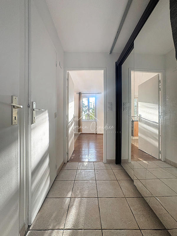 Appartement - 58 m² - 3 pièces