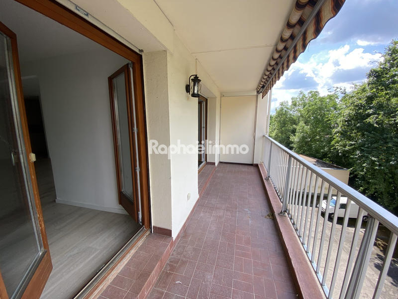 Appartement - 90 m² - 3 pièces