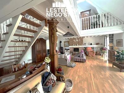 Maison - 179 m² - 4 pièces