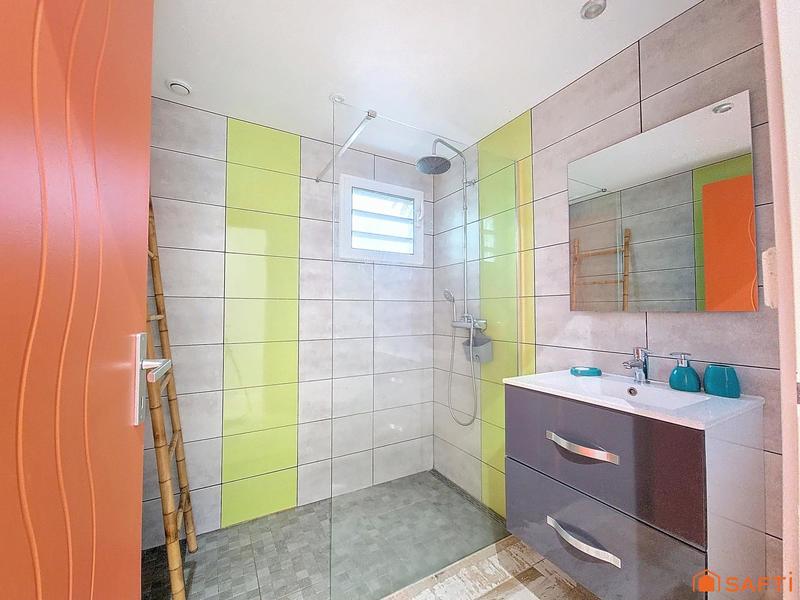 Local commercial - 700 m² - 19 pièces