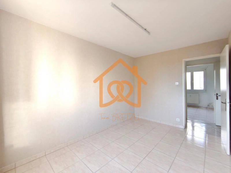 Appartement - 79 m² - 4 pièces