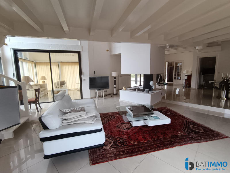 Villa - 180 m² - 6 pièces