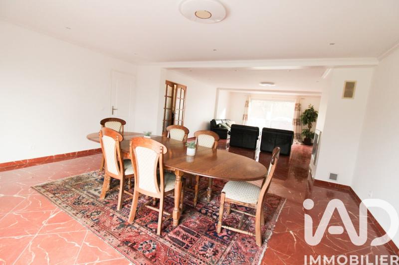 Maison - 189 m² - 8 pièces