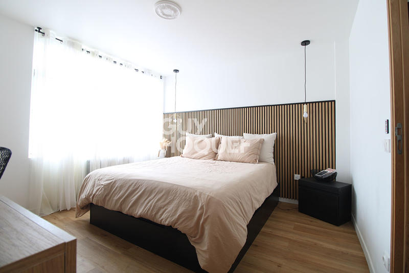 Maison - 92 m² - 5 pièces