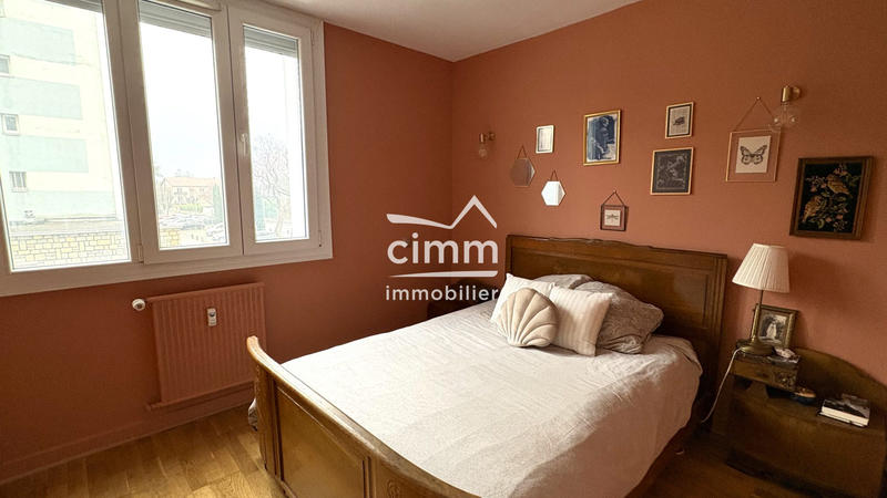 Appartement - 65 m² - 4 pièces