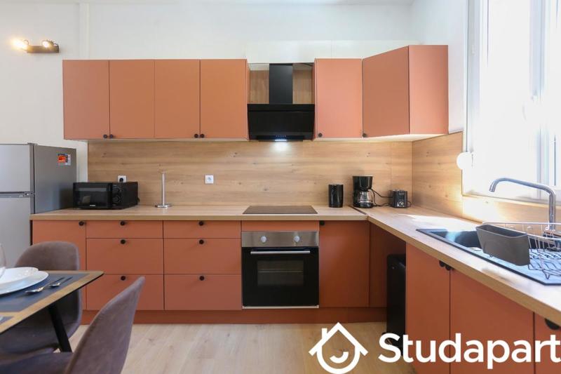 Chambre - 9 m² - 1 pièce