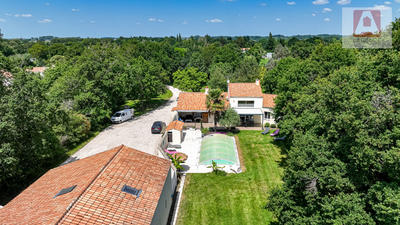 Maison - 190 m² - 6 pièces