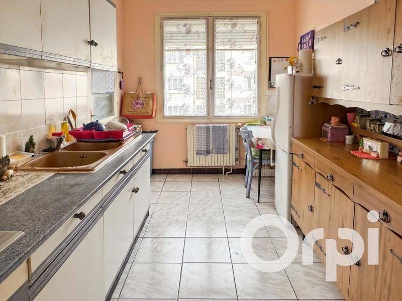 Appartement - 81 m² - 3 pièces