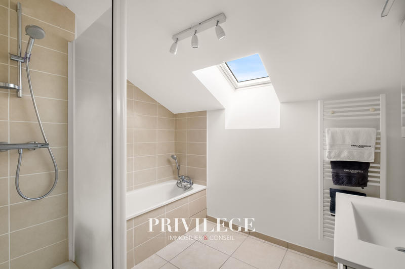 Duplex - 192 m² - 6 pièces