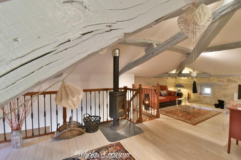 Propriété - 475 m² - 11 pièces