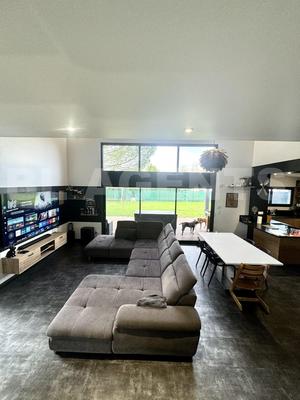 Propriété - 137 m² - 5 pièces