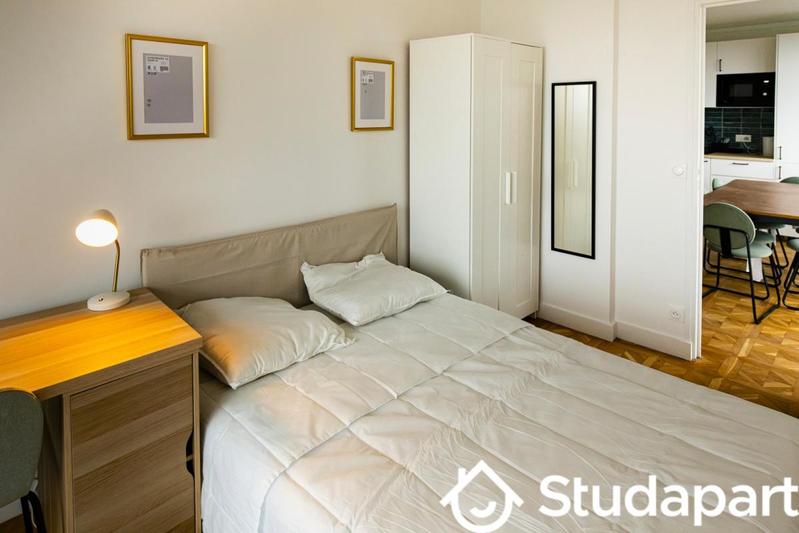 Chambre - 15 m² - 1 pièce