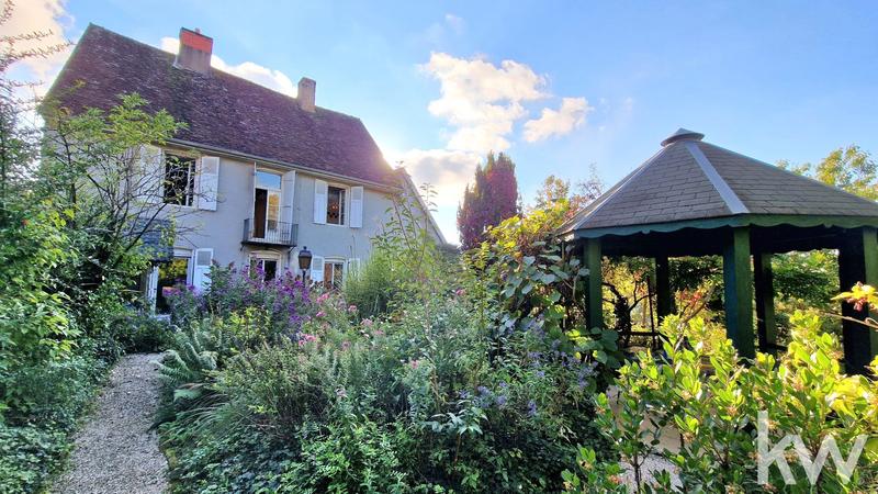 Maison - 268 m² - 8 pièces