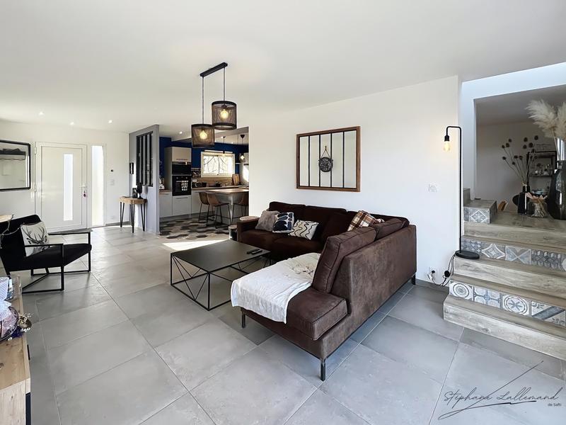 Maison - 190 m² - 5 pièces