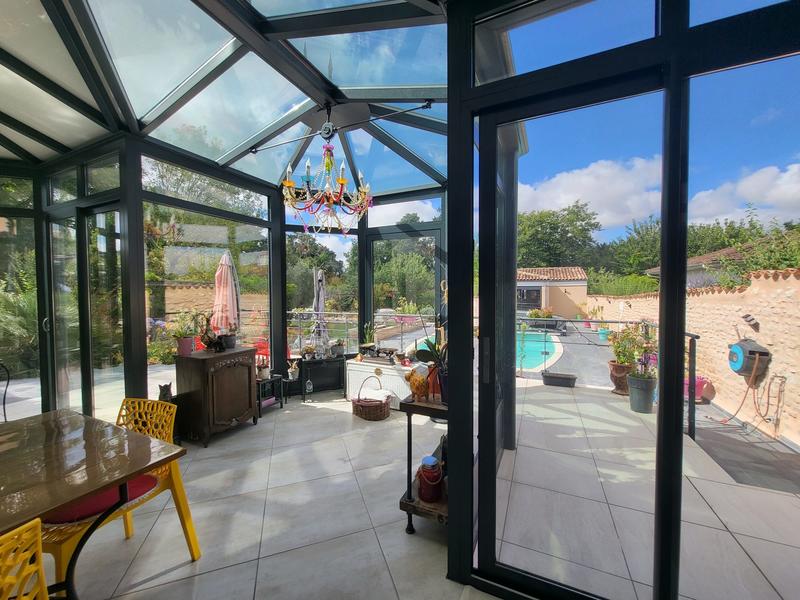 Villa - 269 m² - 10 pièces