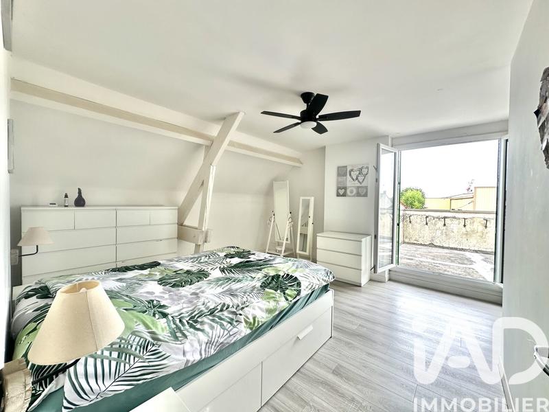 Maison - 122 m² - 6 pièces