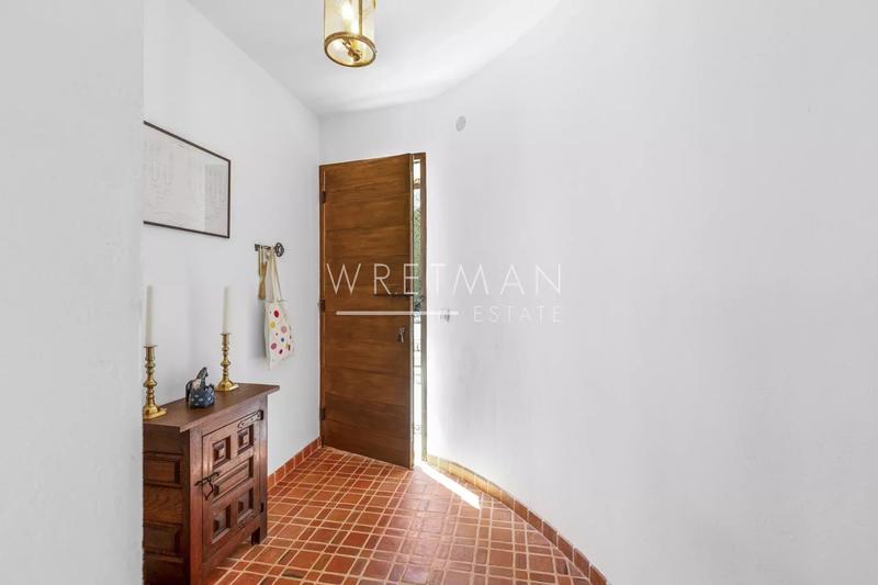 Maison - 218 m² - 9 pièces