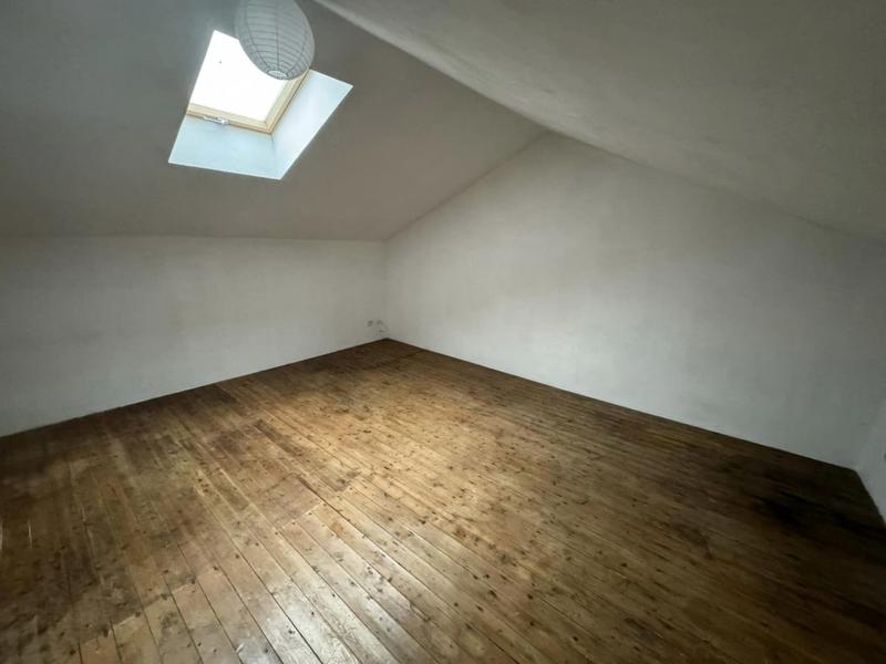 Maison - 84 m² - 4 pièces